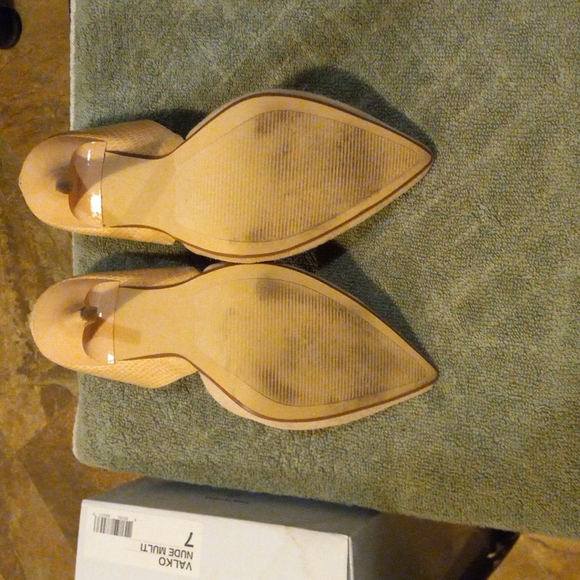 Steve Madden Heels Valko nude multi color suede and snakeskin size 7 - Picture 8 of 12